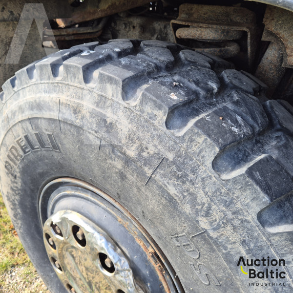 Mercedes-Benz Unimog U 400