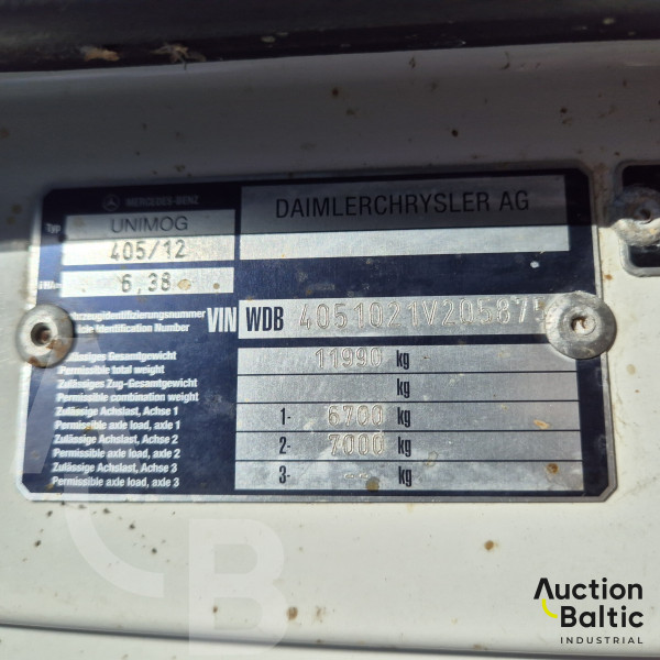 Mercedes-Benz Unimog U 400