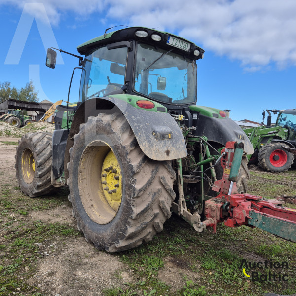 John Deere 6210 R