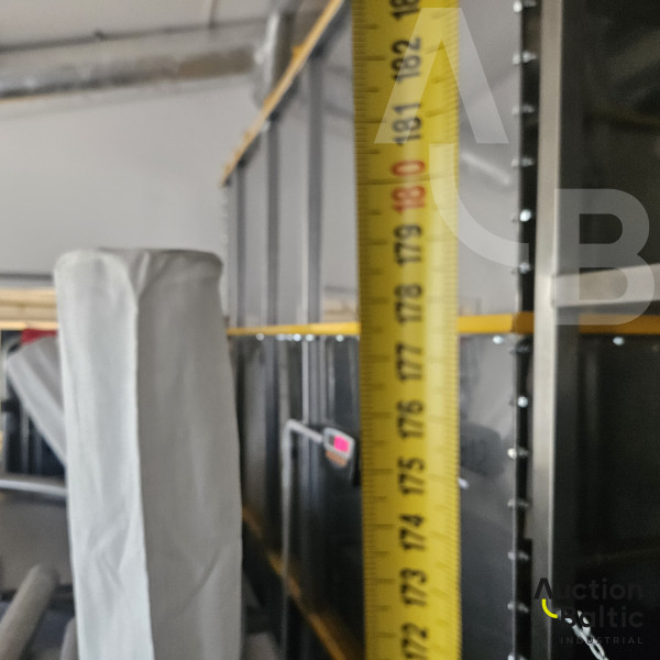 Dry powder screeners