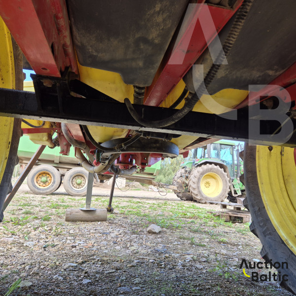 Kverneland Ikarus S28