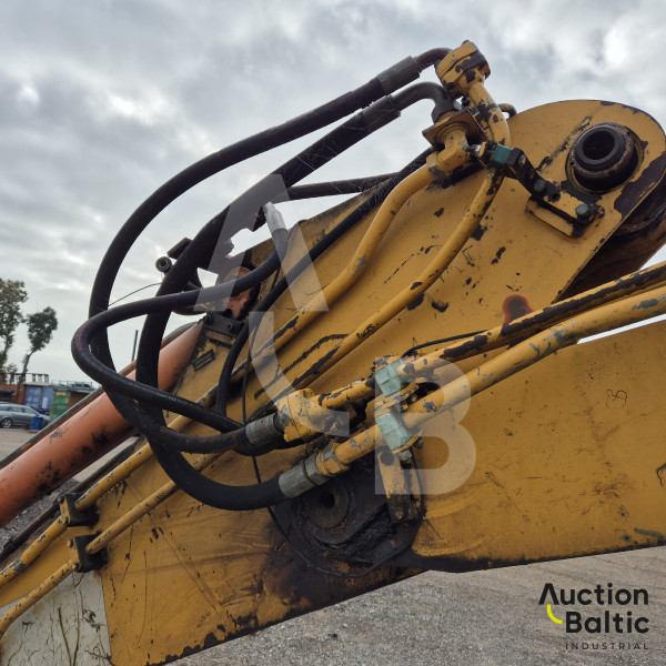 Liebherr A 902 Litronic