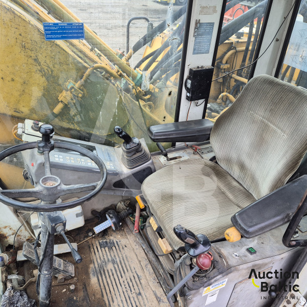 Liebherr A 902 Litronic