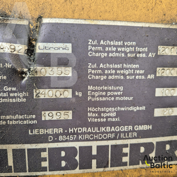Liebherr A 902 Litronic