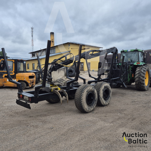 John Deere 7700 + Farmi-Forest 9000