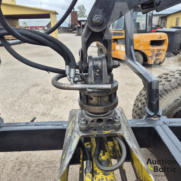 John Deere 7700 + Farmi-Forest 9000