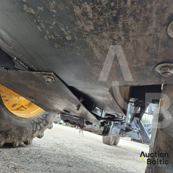 John Deere 7700 + Farmi-Forest 9000