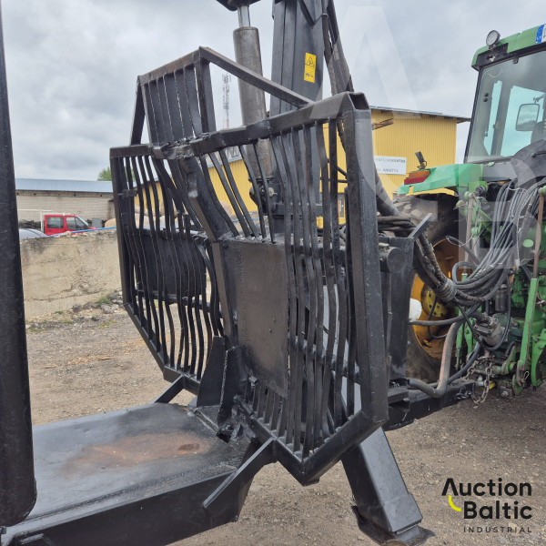 John Deere 7700 + Farmi-Forest 9000