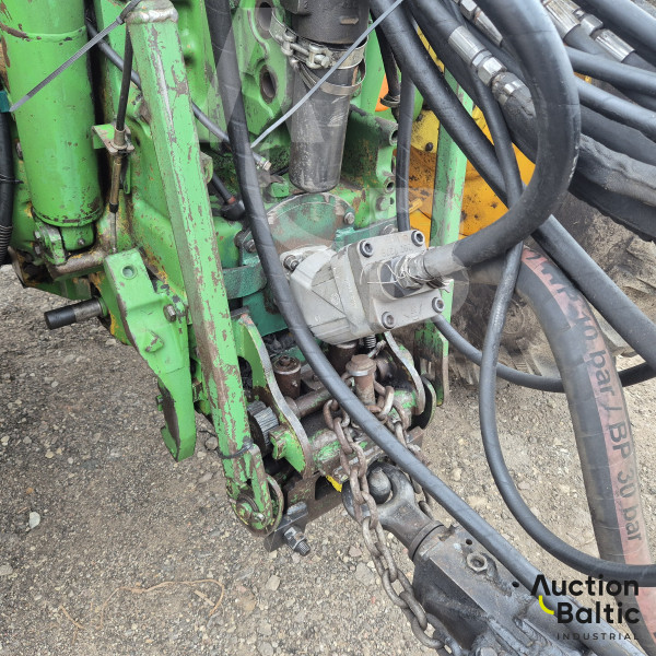 John Deere 7700 + Farmi-Forest 9000