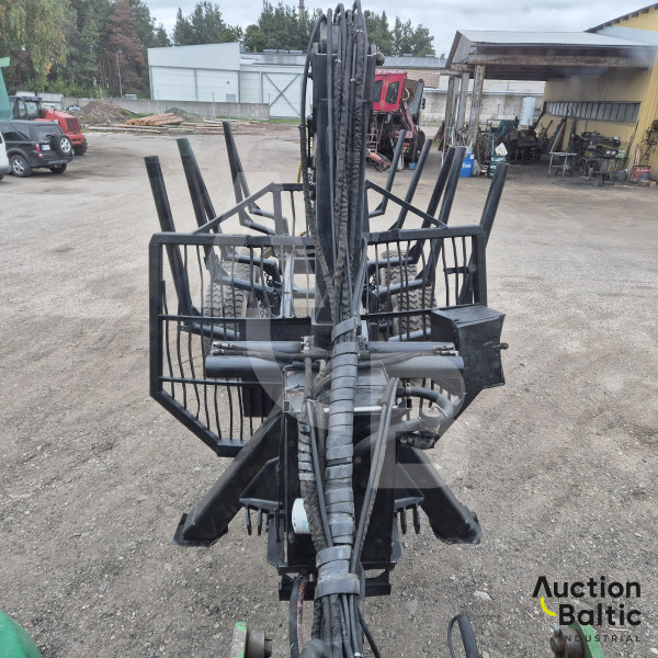 John Deere 7700 + Farmi-Forest 9000