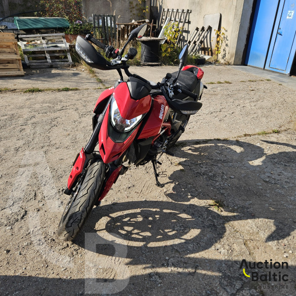 Ducati HYPERMOTARD