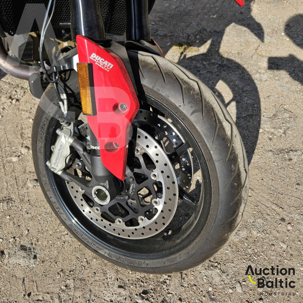 Ducati HYPERMOTARD