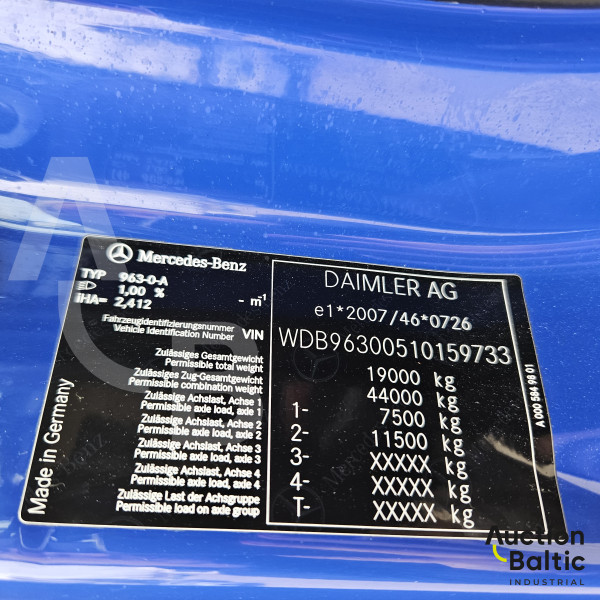 Mercedes-Benz Actros 1843