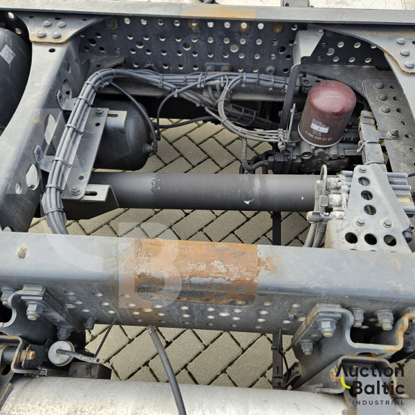 Mercedes-Benz Actros 1843