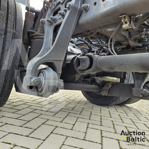 Mercedes-Benz Actros 1843