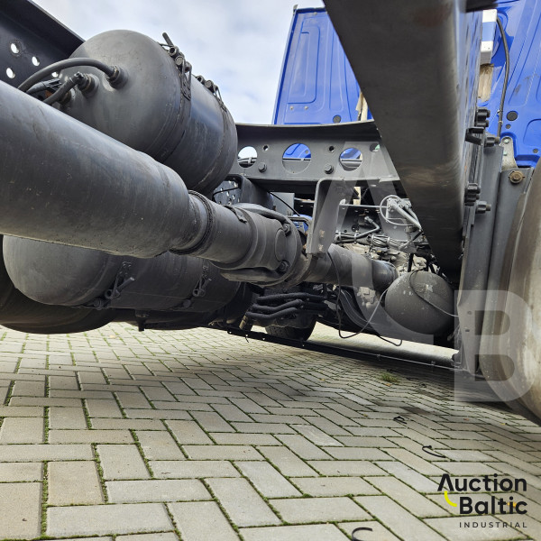 Mercedes-Benz Actros 1843