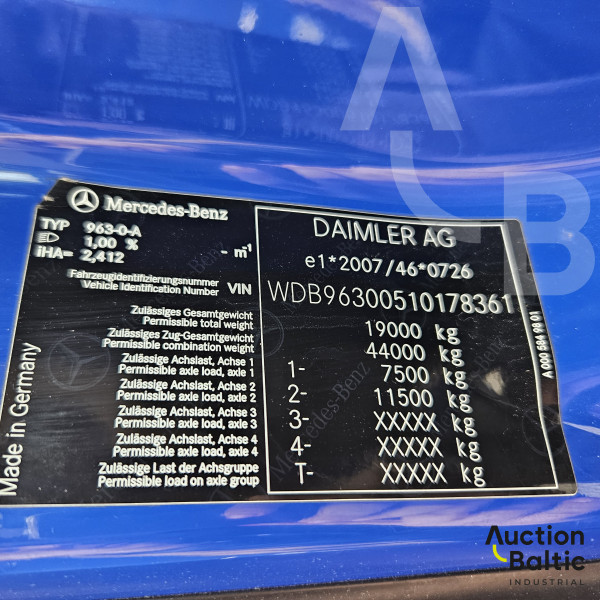 Mercedes-Benz Actros 1843