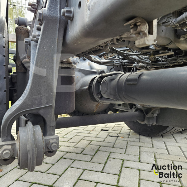 Mercedes-Benz Actros 1843