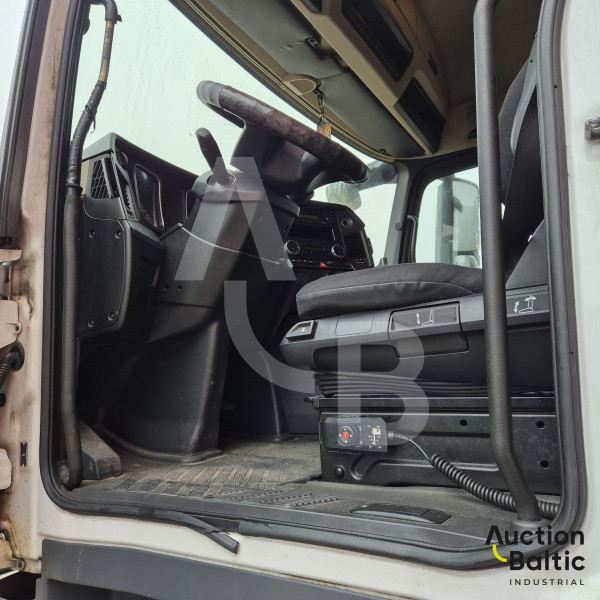 Mercedes-Benz Actros 1845