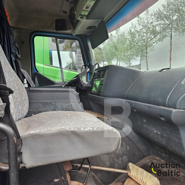 Renault Premium 250 +  HIAB 071 AW