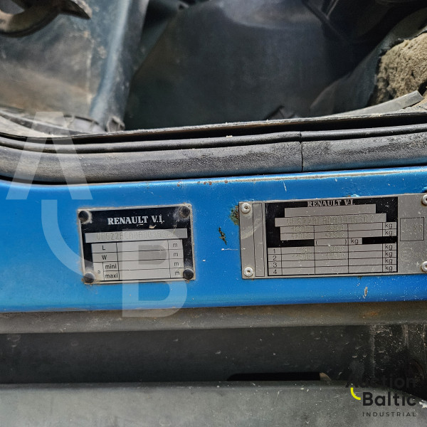 Renault Premium 250 +  HIAB 071 AW