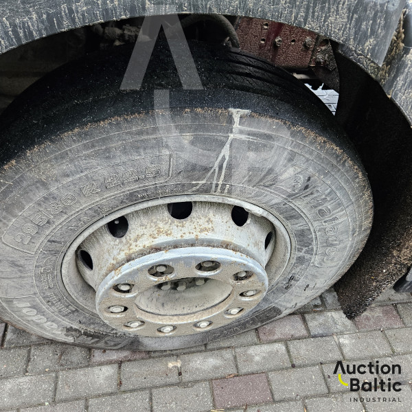 Renault Premium 250 +  HIAB 071 AW