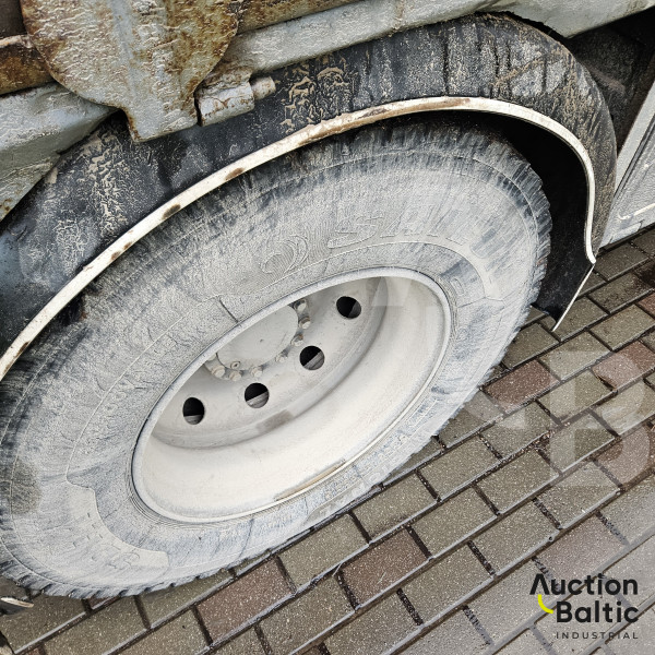 Renault Premium 250 +  HIAB 071 AW