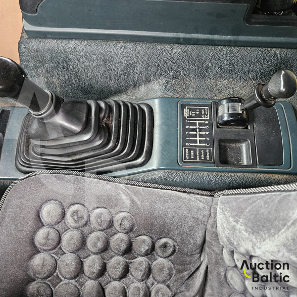 Renault Premium 250 +  HIAB 071 AW