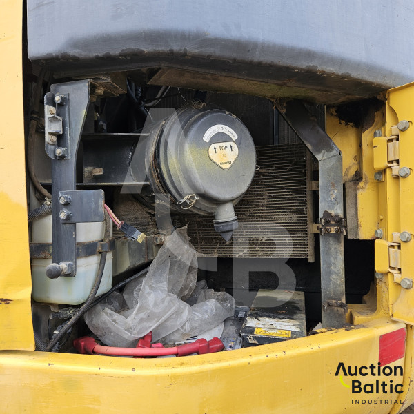 Komatsu PC228USLC-3N0