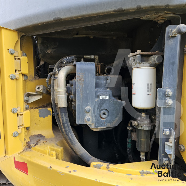 Komatsu PC228USLC-3N0