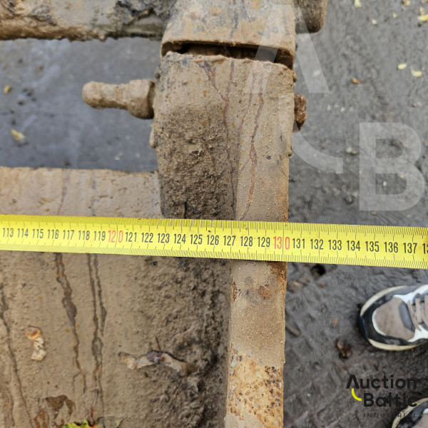 Komatsu PC228USLC-3N0