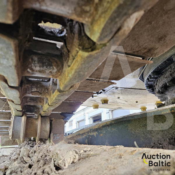 Komatsu PC228USLC-3N0