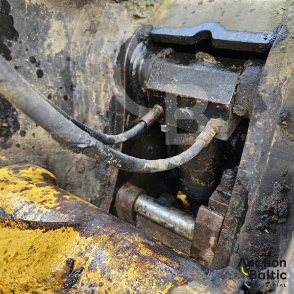 Komatsu PC228USLC-3N0