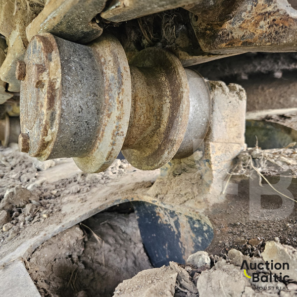 Komatsu PC228USLC-3N0