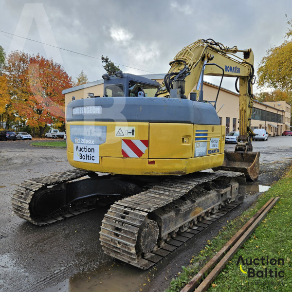 Komatsu PC228USLC-3N0