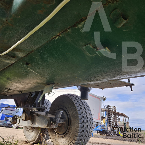 Water transport trailer