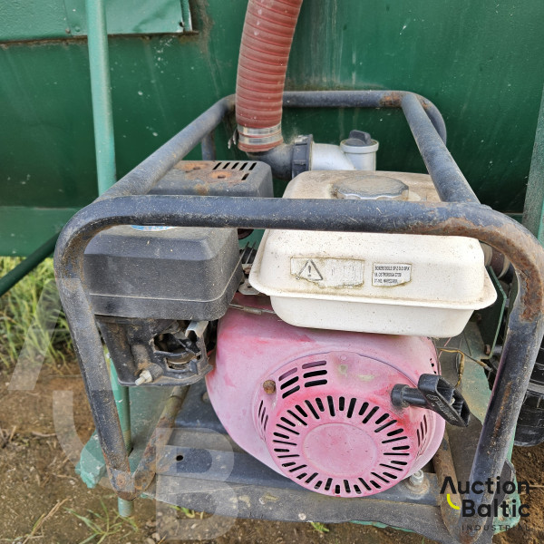 Water transport trailer