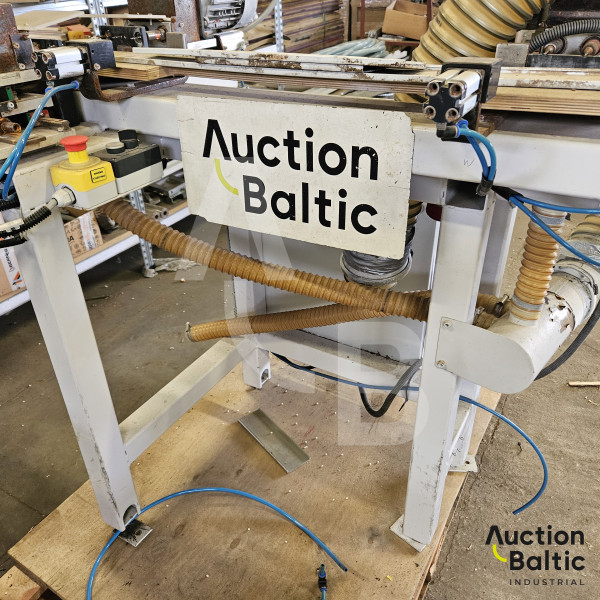 Horizontal drilling machine