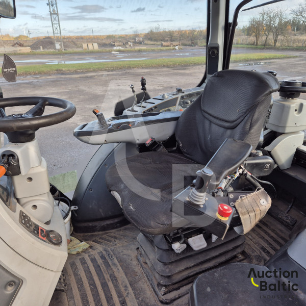 Valtra N114 EH + Kronos 120H 4WD