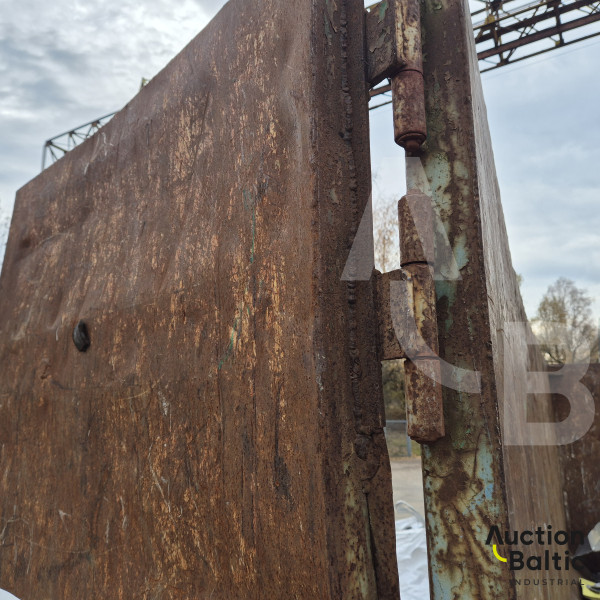 Waste (garbage) container