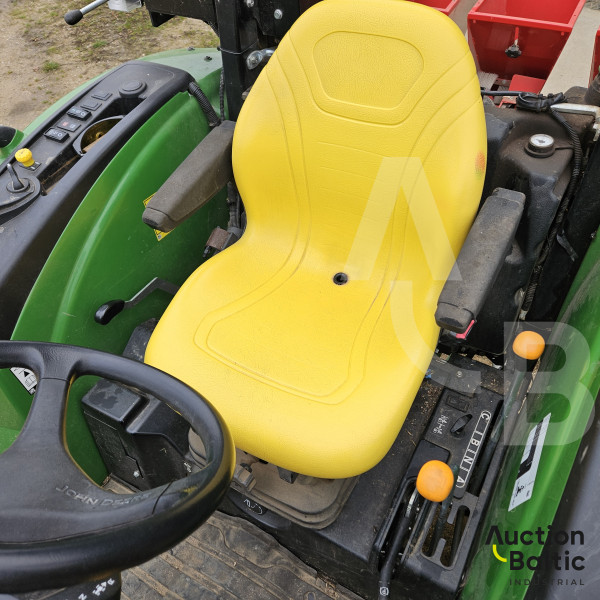 John Deere 4049 M