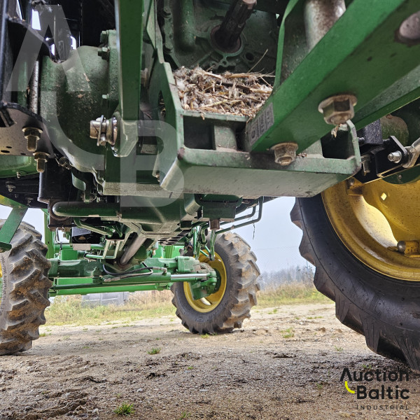 John Deere 4049 M