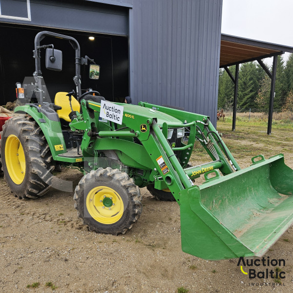 John Deere 4049 M