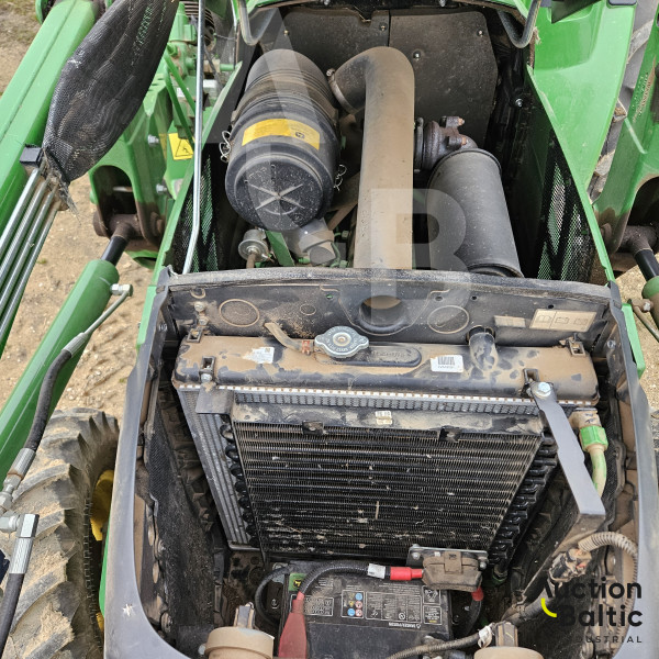 John Deere 4049 M