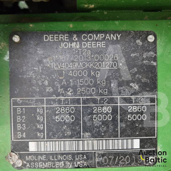 John Deere 4049 M