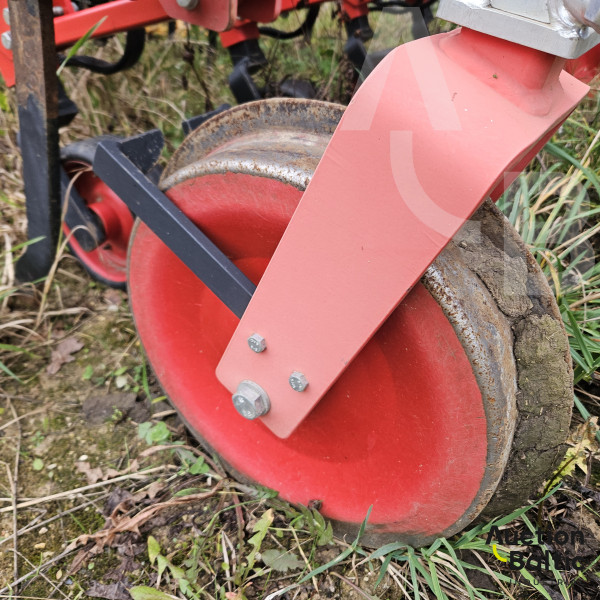 K.U.L.T. 	Fingerweeder