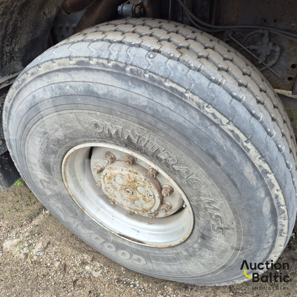 Volvo Terberg FM 2000