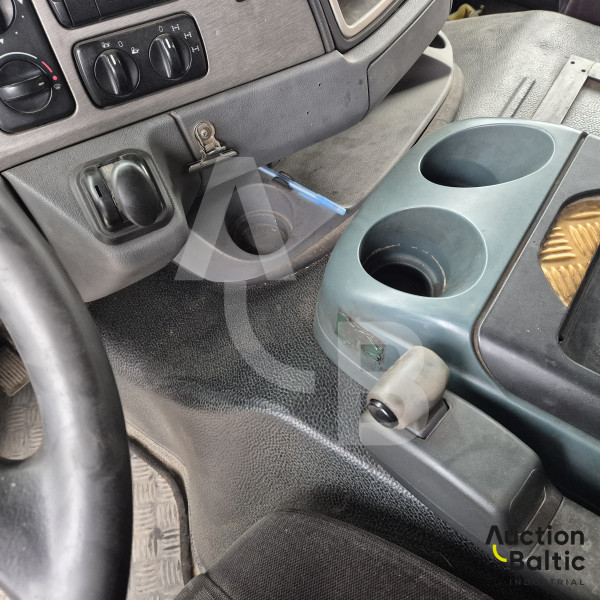 Mercedes-Benz Actros 5048 AK