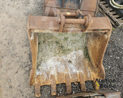 Digging bucket