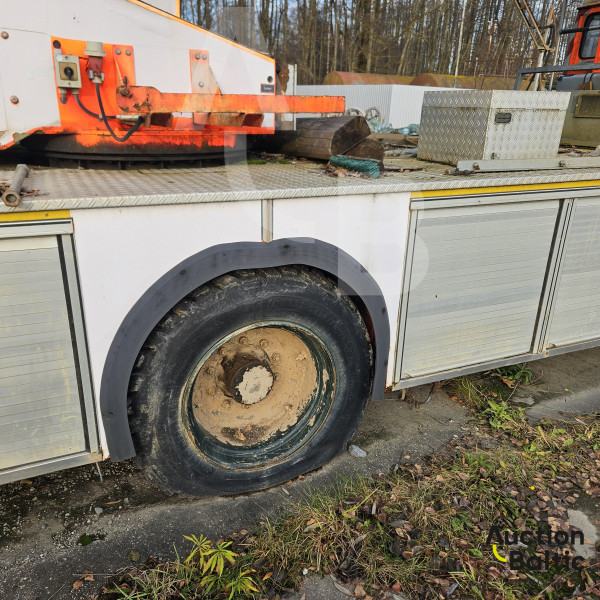 Daimler-Benz DLK 23-12